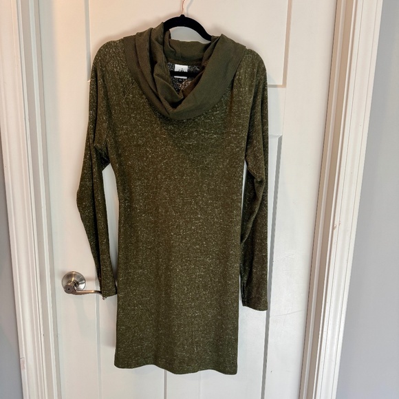 cabi Solace Knit Dress, #4016, M, EUC, Olive Green - Picture 8 of 10